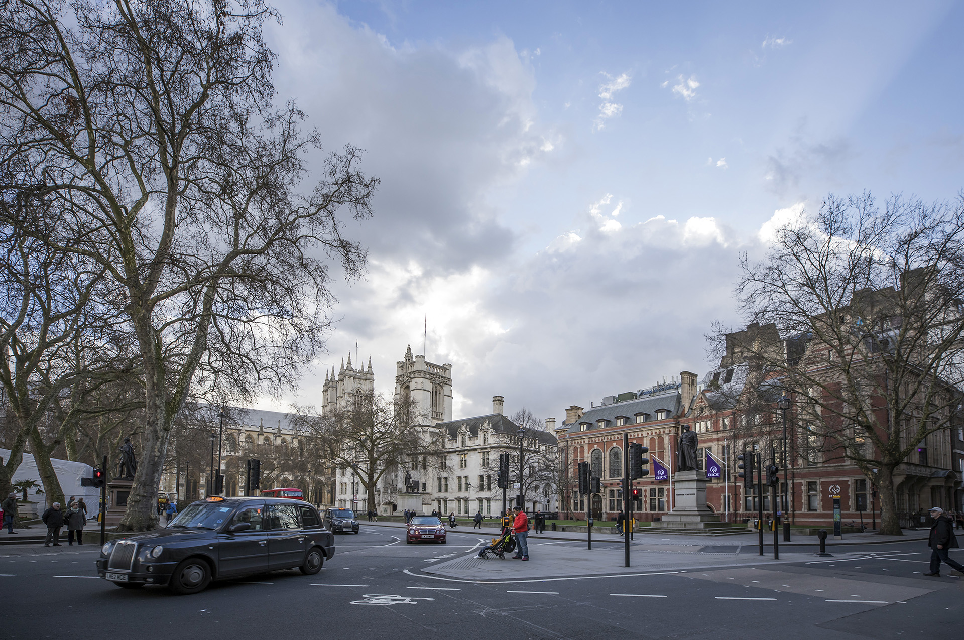 英国留学有哪些热门学校和专业排名,英国留学有哪些热门学校和专业?