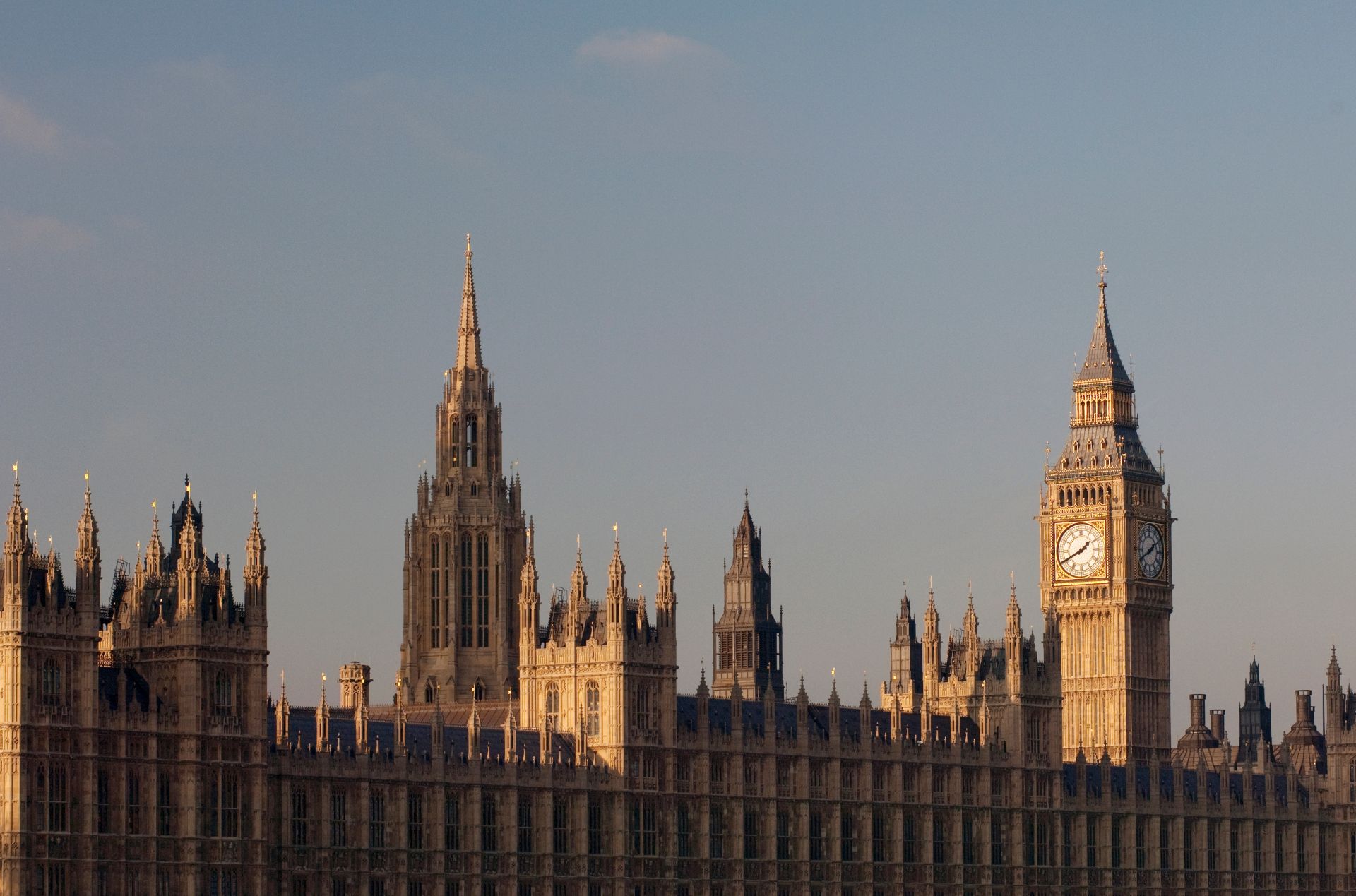 英国留学建筑专业有哪些院校比较好,英国留学建筑专业有哪些院校